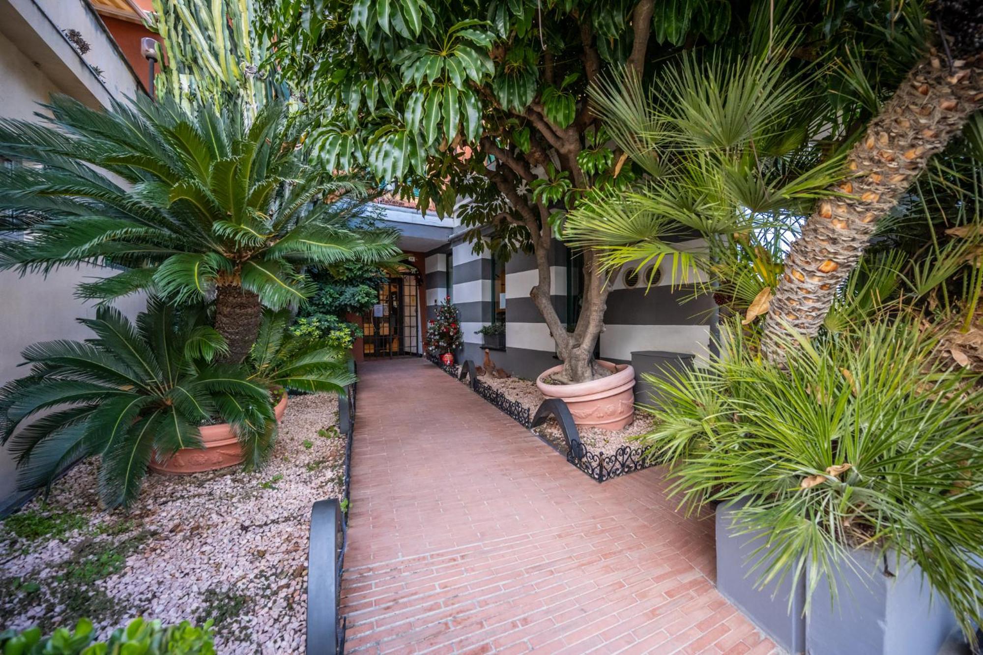 Aparthotel Residenza Le Terrazze à Alassio Extérieur photo